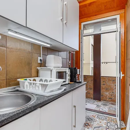 Avenidas Mansion Apartment Lisbon